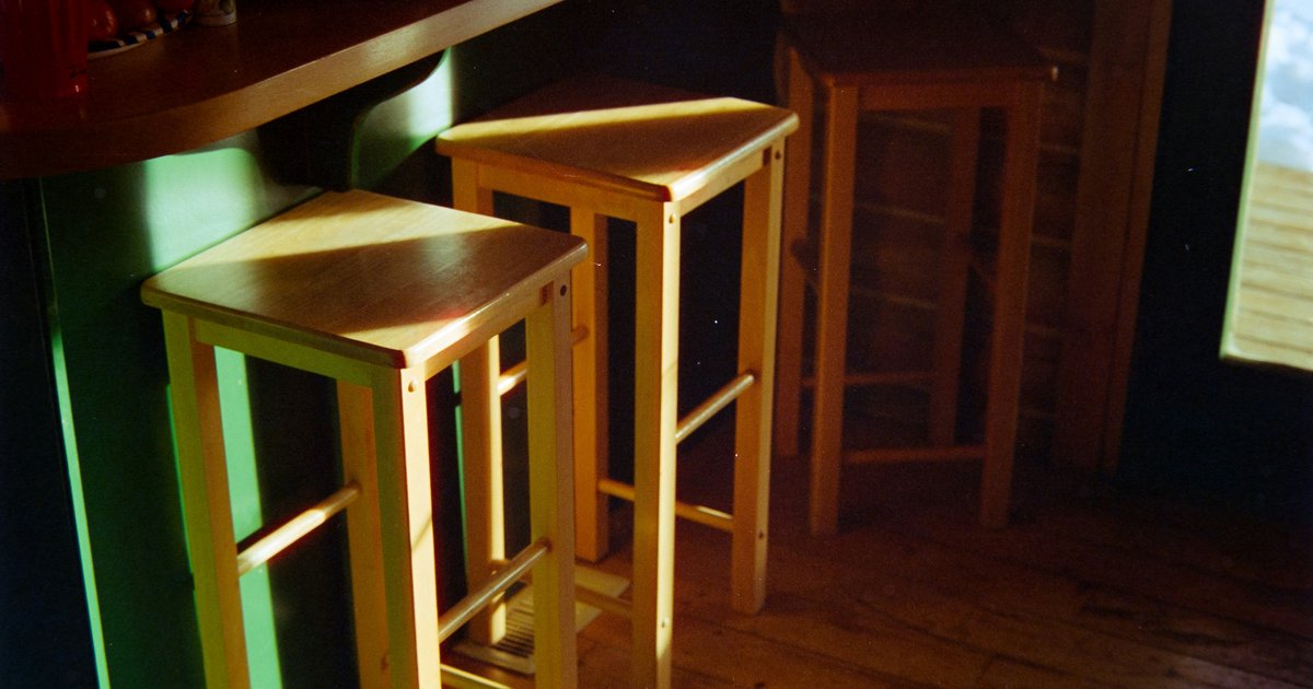 Barová stolička: ako vybrať výšku a štýl k pultu